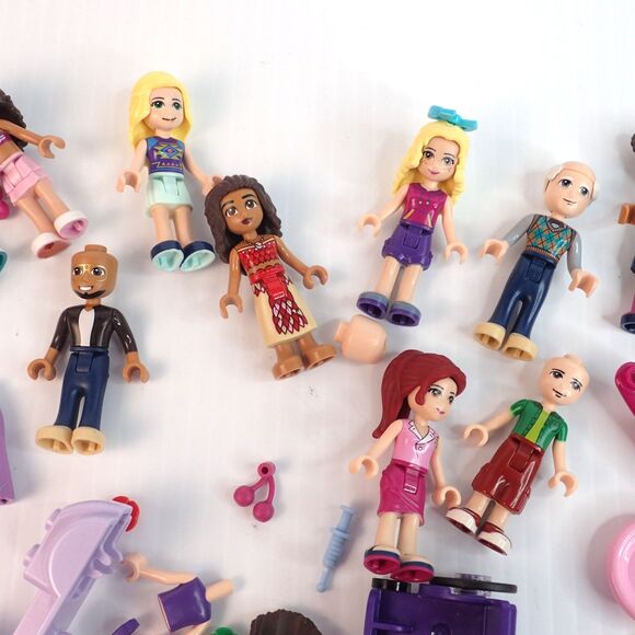 Lego FRIENDS & Disney Minifigure Parts Torso Head Legs Accessories Lot of 3.6 oz - Picture 6 of 7